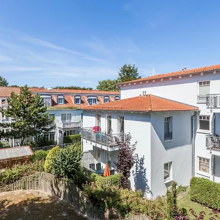 Strandstrasse 32 35 Apartment Kuehlungsborn